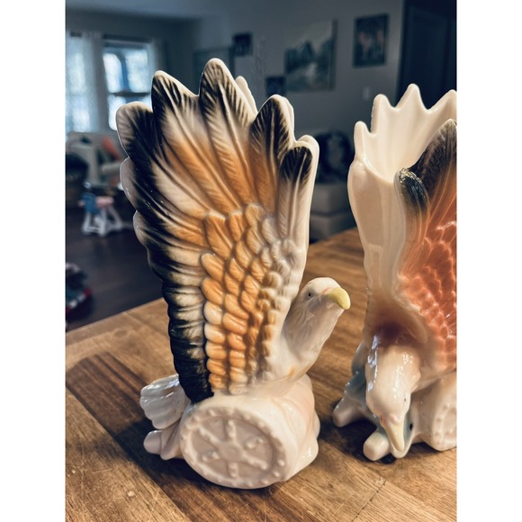 Vintage Ceramic Eagle Vases 9" Tall Pair Of 2 Grannycore Patriotic - Picture 2 of 10